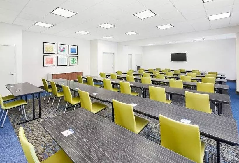 Holiday Inn Express Hotel & Suites Port Richey, An Ihg