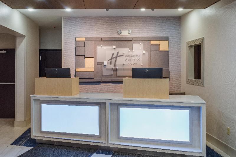 Holiday Inn Express Hotel & Suites Swansea, An Ihg