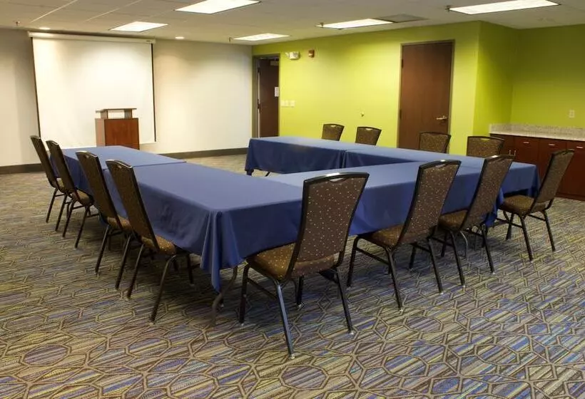 Holiday Inn Express Hotel & Suites St. Paul, An Ihg