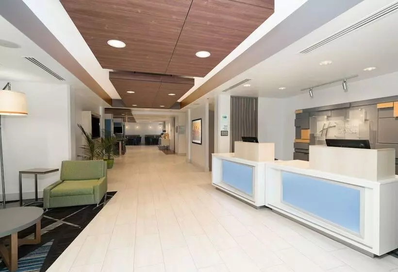 ホテル Holiday Inn Express Radcliff Fort Knox, An Ihg