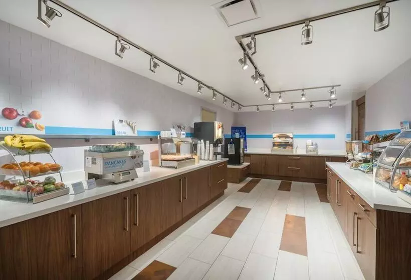 ホテル Holiday Inn Express Radcliff Fort Knox, An Ihg