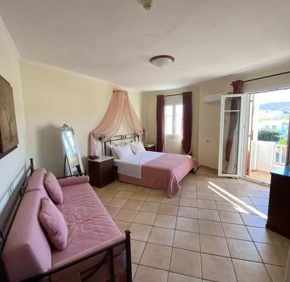 בית מלון כפרי Ostria