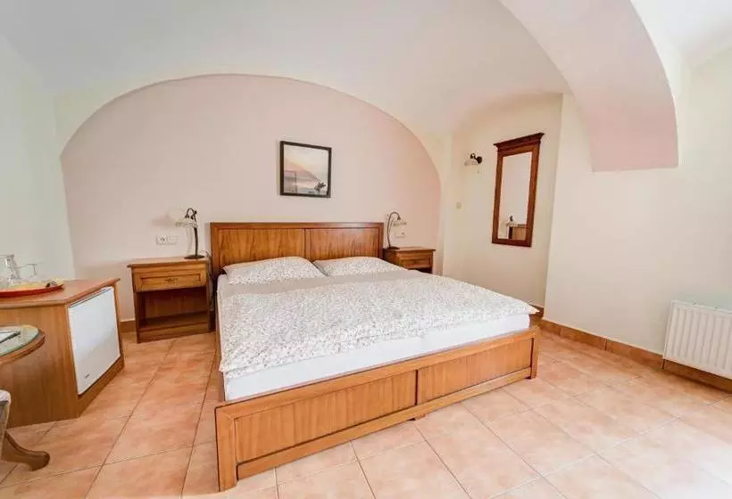 Hotelli Rodinný Pension Antoni