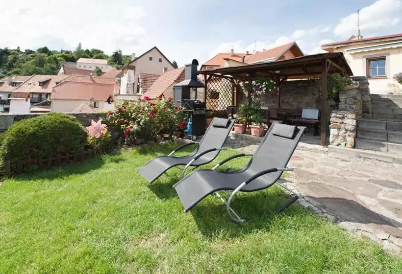 Hotelli Rodinný Pension Antoni