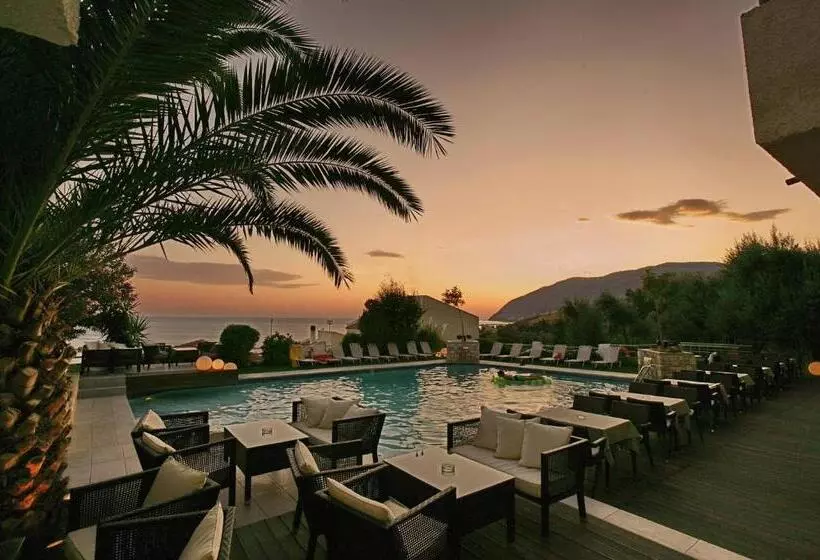 Отель Sandy Bay