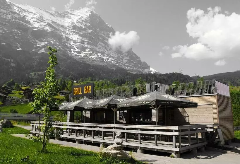 مسافرخانه Eiger Lodge Easy