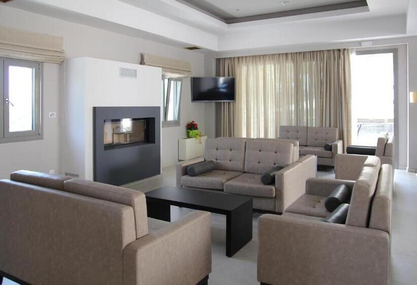 בית מלון כפרי Achilles