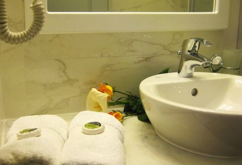 בית מלון כפרי Achilles