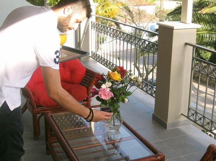 בית מלון כפרי Achilles