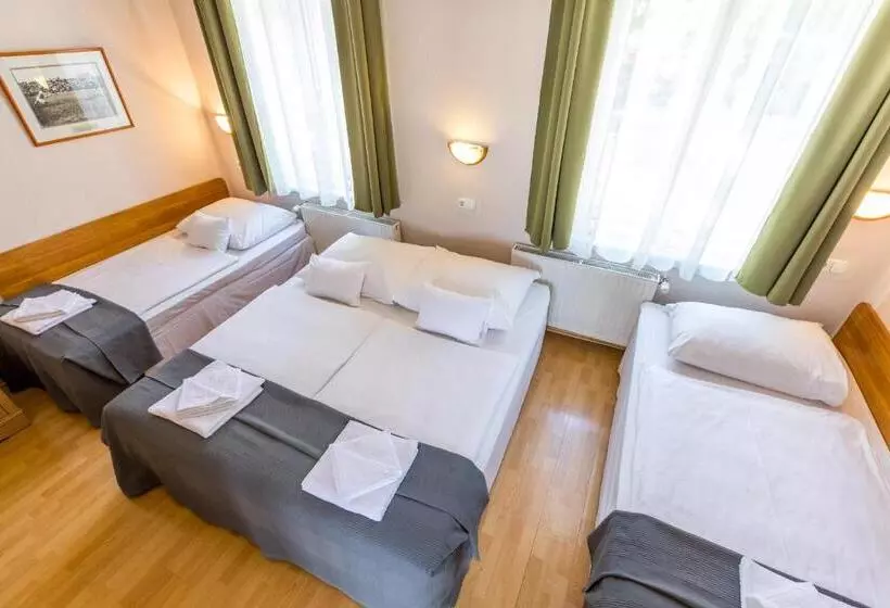 Hotel Budapest Csaszar