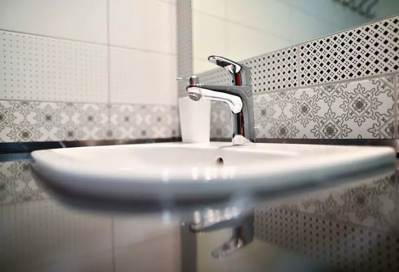 Hotell Corvin Point Rooms And Apartments