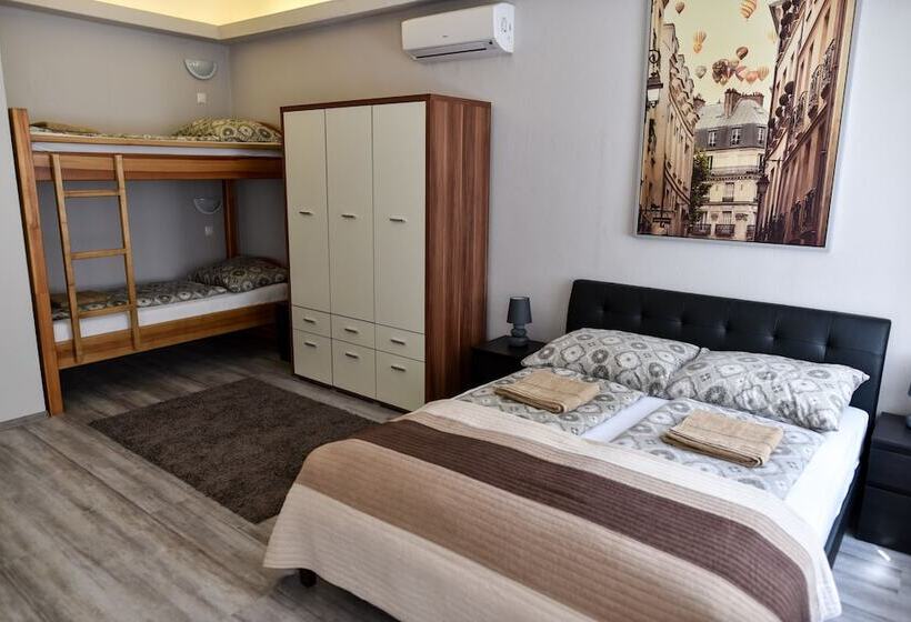 호텔 Corvin Point Rooms And Apartments