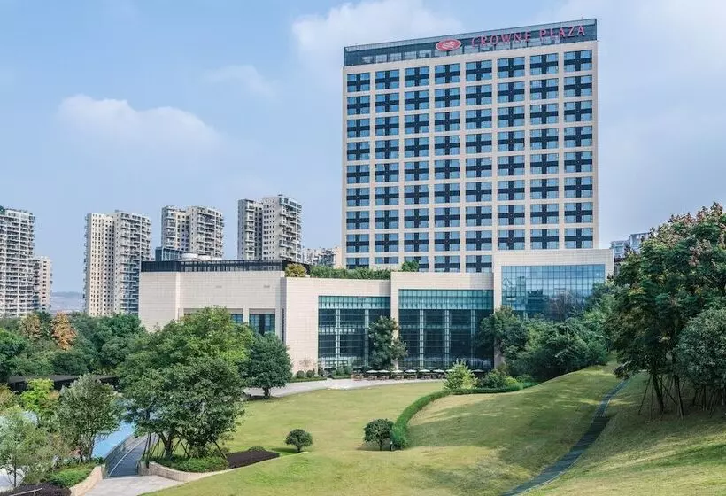 Отель Crowne Plaza Chengdu Panda Garden By Ihg