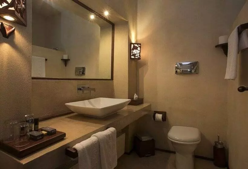 Katogi Averoff Hotel & Winery