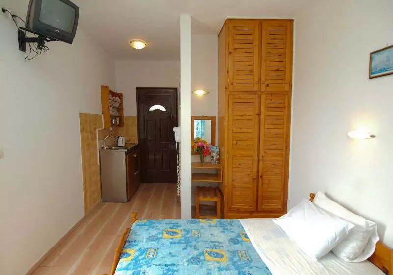 호텔 Hellen Studios