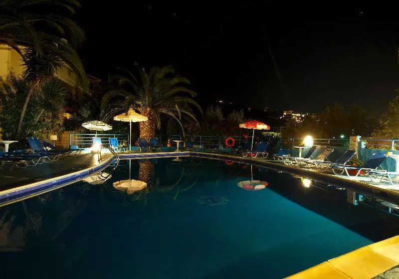 호텔 Hellen Studios