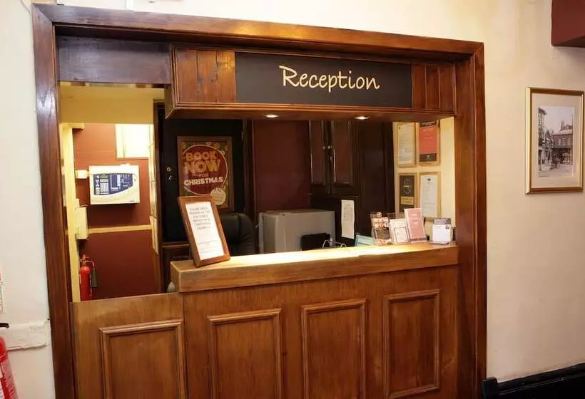 Hotel Wheatsheaf, Baslow By Marston S Inns