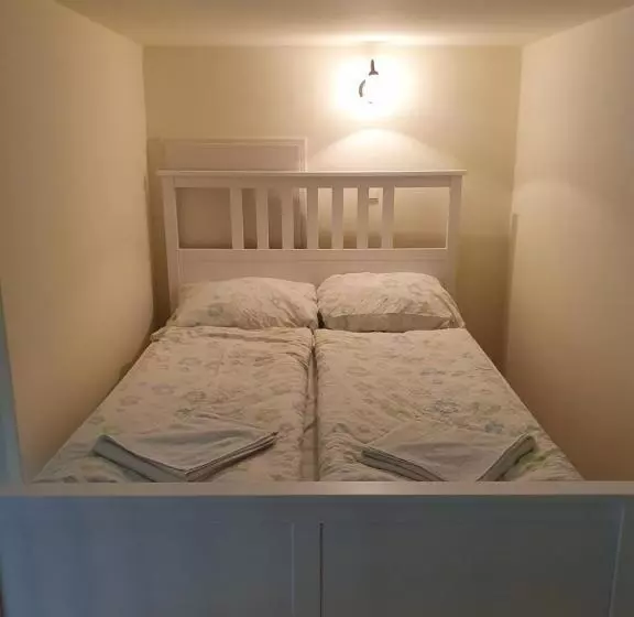 Pater Apartments And Rooms