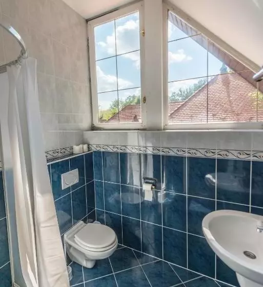 Pater Apartments And Rooms