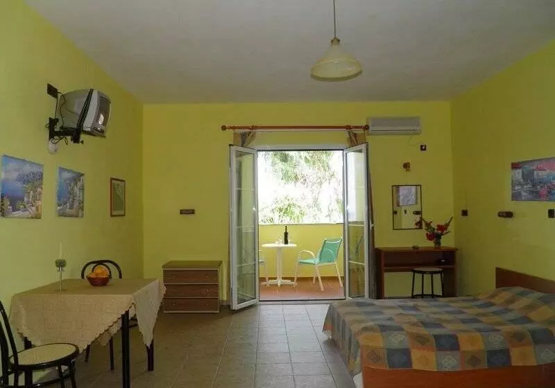 Ammes Hotel & Apartments