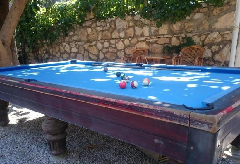 בית מלון כפרי Ata Lagoon Beach