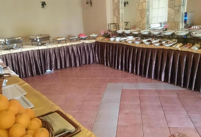 בית מלון כפרי Ata Lagoon Beach