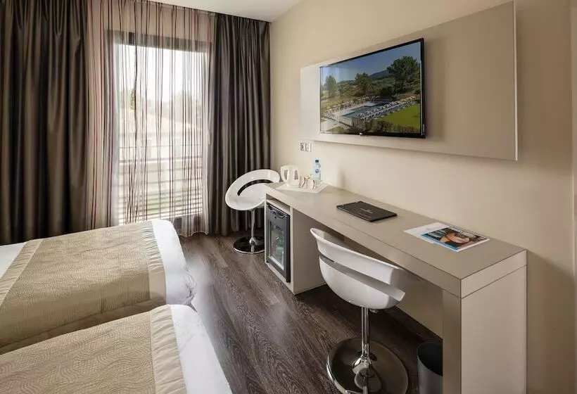 Отель Grand Prix Hôtel & Restaurant