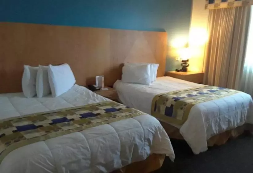 هتل Howard Johnson By Wyndham San Juan Centro Cardiovascular