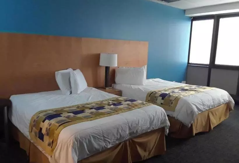 هتل Howard Johnson By Wyndham San Juan Centro Cardiovascular