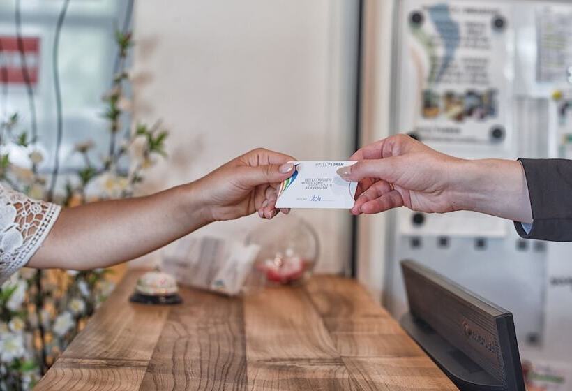 فندق Residence Loren  Contact & Contactless Checkin