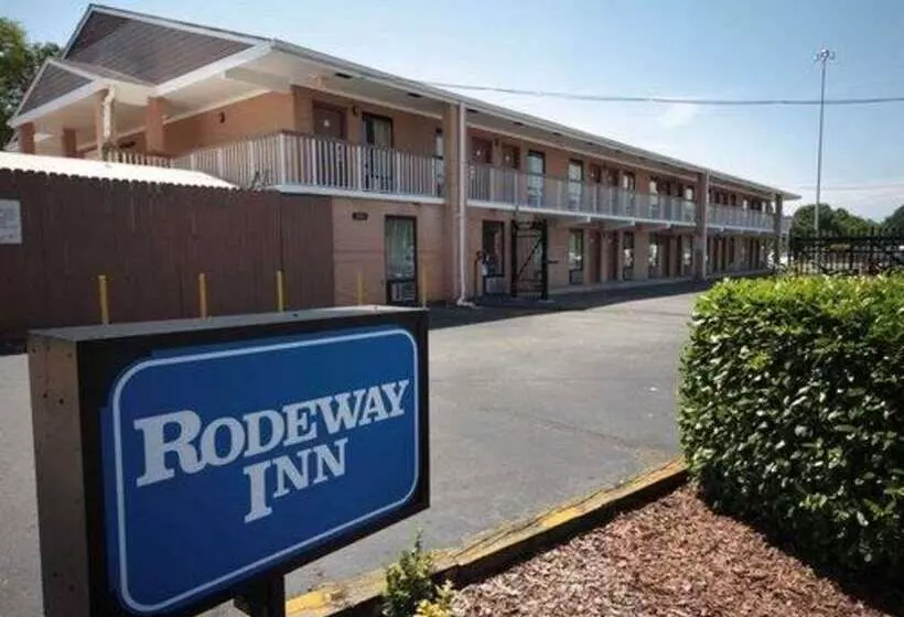 هتل Rodeway Inn Charlotte Downtown