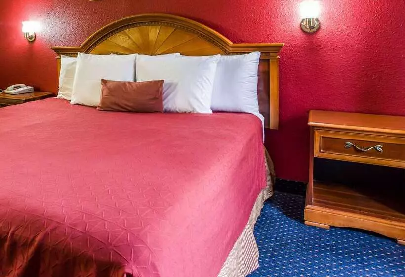 هتل Rodeway Inn Charlotte Downtown