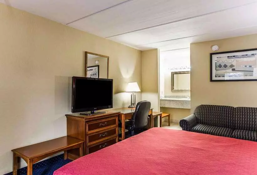 هتل Rodeway Inn Charlotte Downtown
