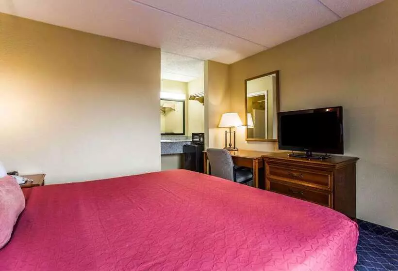 هتل Rodeway Inn Charlotte Downtown