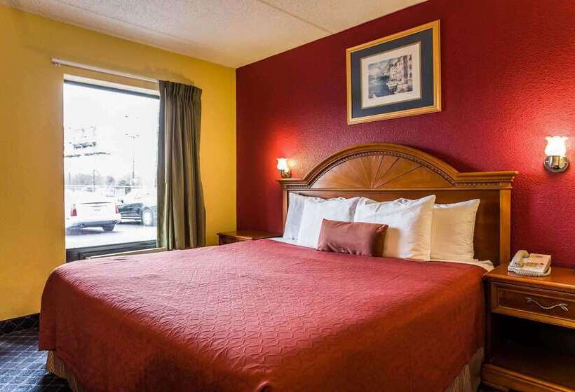 هتل Rodeway Inn Charlotte Downtown