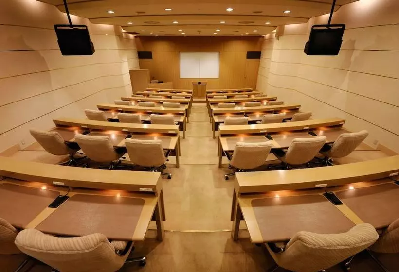 Rusutsu Resort Hotel & Convention