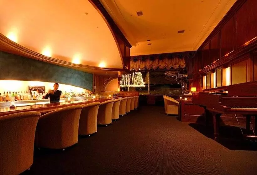 Rusutsu Resort Hotel & Convention