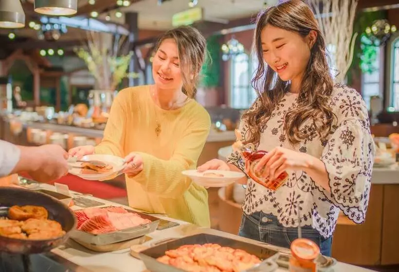 Rusutsu Resort Hotel & Convention