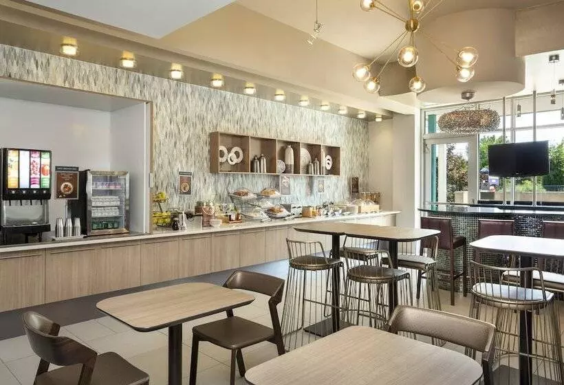 호텔 Springhill Suites By Marriott Philadelphia Airport / Ridley Park