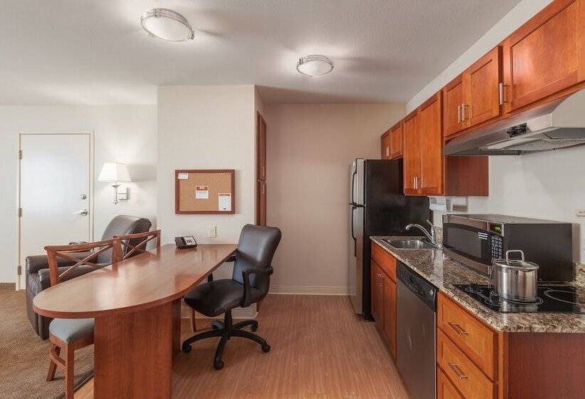 فندق Candlewood Suites El Paso, An Ihg