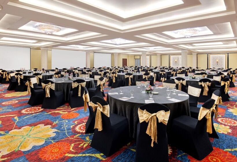 Szálloda Ibis Bandung Trans Studio