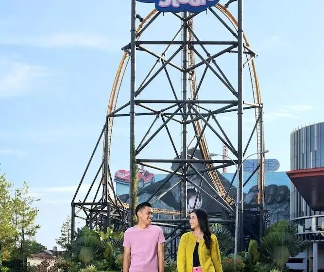 Отель Ibis Bandung Trans Studio