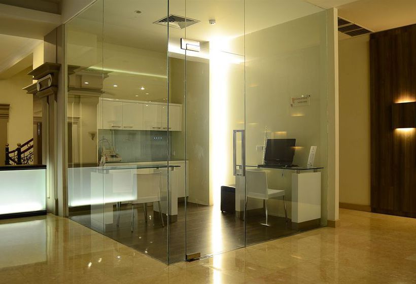 בית מלון כפרי M Regency