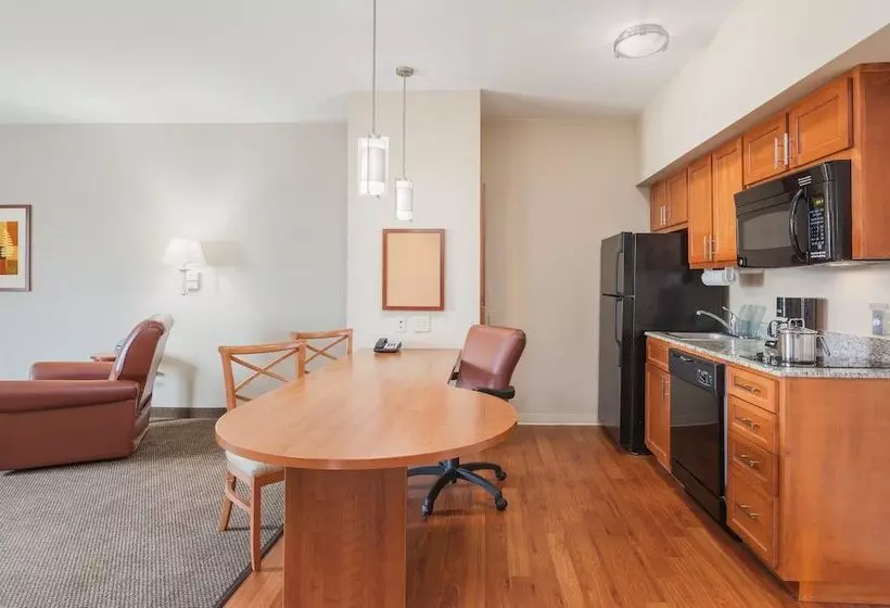 Candlewood Suites Houston I 10 East, An Ihg