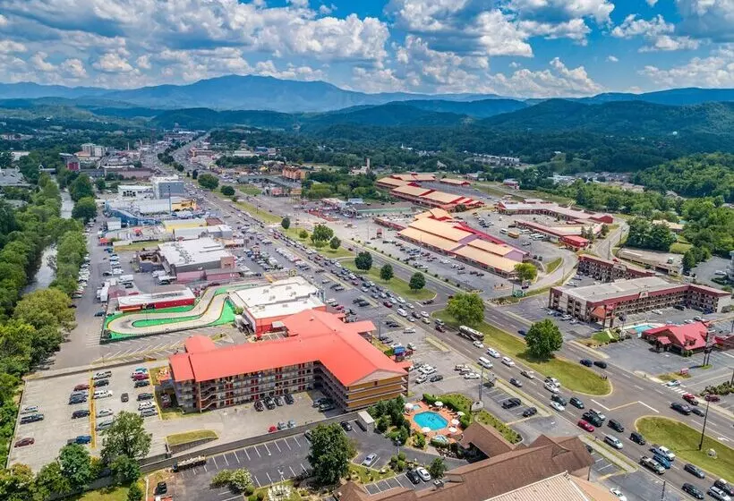 Отель Americana Inn A Travelodge By Wyndham