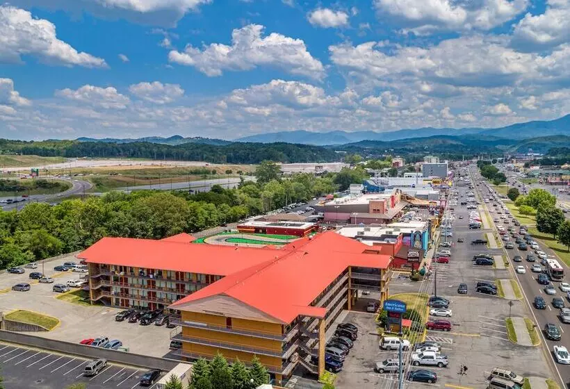 Отель Americana Inn A Travelodge By Wyndham