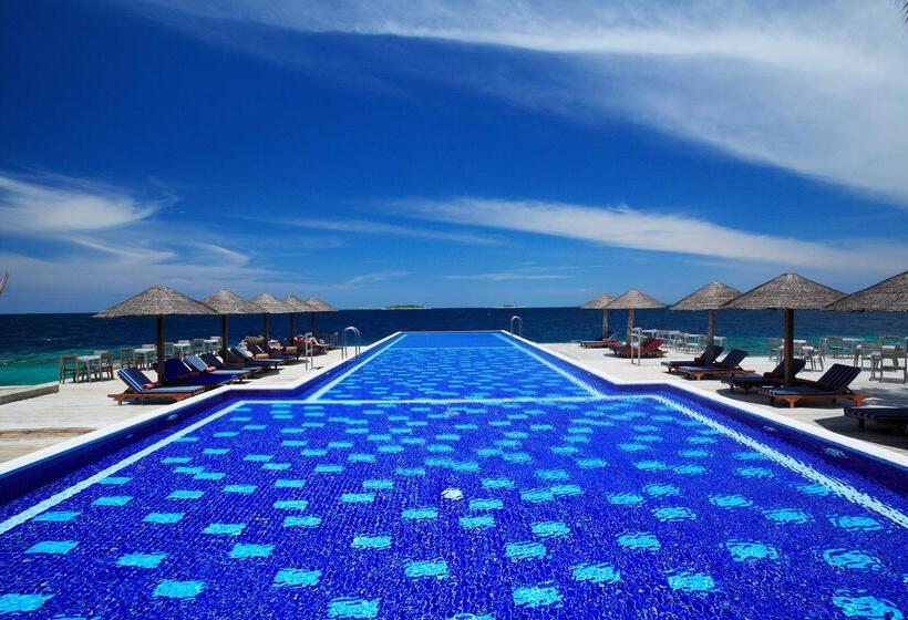 هتل Centara Grand Island Resort & Spa Maldives