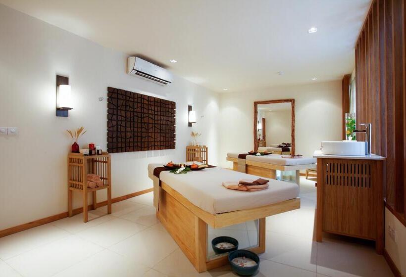 هتل Centara Grand Island Resort & Spa Maldives