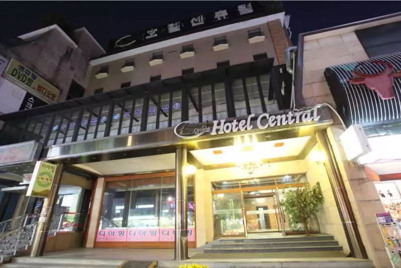 Hotelli Central
