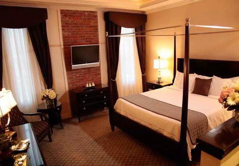 בית מלון כפרי Courtyard Tacoma Downtown